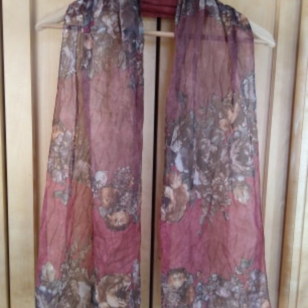 Scarf with Floral print